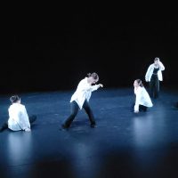 tanzpalast-aarau-siramark-dance-zeitgenoessischer-tanz-gruppe-weisse-hemden